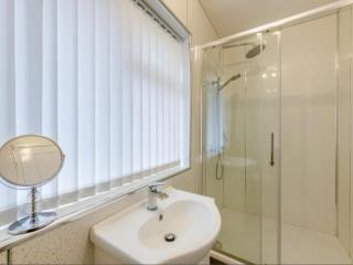 Apartment Sleeps 2 with Parking and Pets Welcome - 5