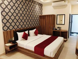 The Parmatma Hotel - 2