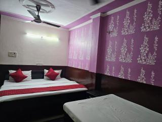 Hotel Deurali Deluxe --02 Minutes Walk Nizamuddin Railway Station - 8