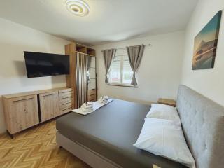 Apartman Luci - Private Heated pool - 8