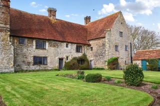 The Tudor At Wickham Manor - 4