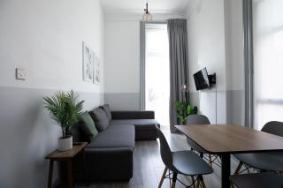 Modern Kensington Apartments - 1