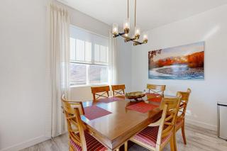 Stunning townhome with unobstructed views amenities for the health conscious - 5