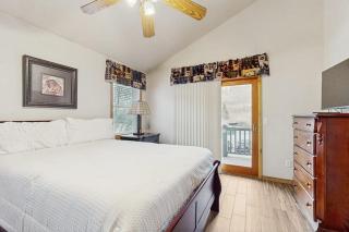 Mountain view home with hot tub fireplace & perfect walk-to-lift location - 2