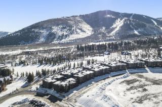 Updated home with a private hot tub fireplace & mountain views - dog friendly - 6