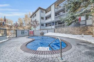 Snow Flower Park City 137 - Ski-in - ski-out condo with pool hot tub & fireplace - 9