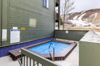 Condo close to ski lifts & Sundance Film Festival with fireplace & on-site hot tub - 9