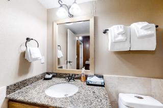 Spacious all-suite home at the base of The Canyons Resort - 1
