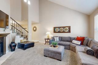 Charming townhome with private hot tub foosball table easy canyon access - 6