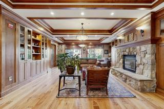 Resort Townhome with Deck Grill Fireplace WiFi Shared Pool & Hot Tub-Sauna - 6