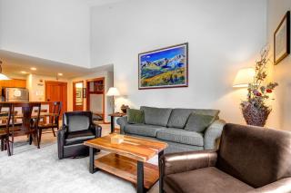 Ski-in - ski-out Condo with Shared Pool Hot Tub & More - Awesome Views - 7