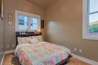 Restored 1890s Cabin - Close to Chairlift & Sundance Venues - 2