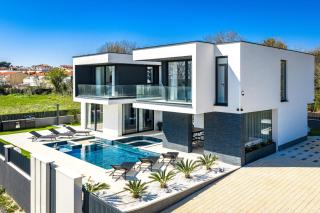 Villa Asper near Medulin for 8 persons with 40 m2 private pool, sea view and only 1 km from beach - 3