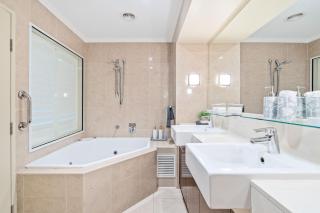 Oceanfront Luxe Suite - Sub Penthouse - 6