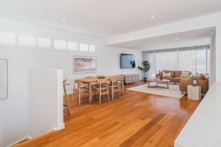 Modern Coastal Townhouse Beach & Marina Views - 6