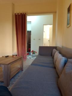 ارضى بجاردن مفروش بالشيخ زايد - 2