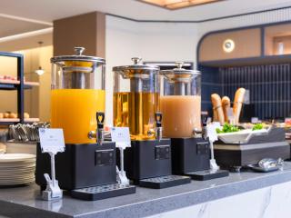 Holiday Inn Express Jinan Quancheng Square by IHG - 3