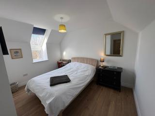 No 2 Middle Essie Farm Cottage - St Fergus - Peterhead 5 miles - newly refurbished to high standard - 2 double bedrooms - 2 bathrooms - suit contractors - plenty off road parking - 0