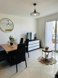 Appartement à la mer , parking privé couvert - 7