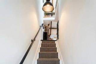 Beamed Village Apartment with Fireplace and Private Terrace, Castle Donington - 2