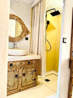 Merzouga Desert Night Luxury Camp Tours & Cozy Rooms - 7