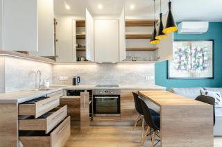 5-25 Beresteiskyi, Beresteiskyi 55a, Kyiv, Beresteiska metro nearby, panoramic city view, 15 kW backup power, Petrovdom Apartment - 8