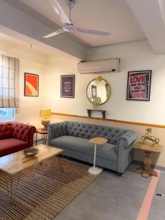 One Uptown 102 modern 2BHK loft - 5