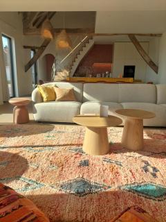 Barn of Bliss - sunny and luxurious family home - 9