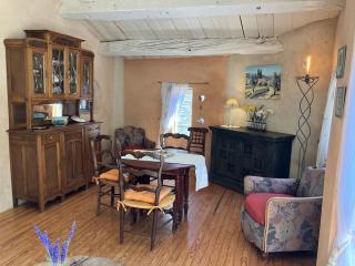 Charming farmhouse with swimming pool - 9