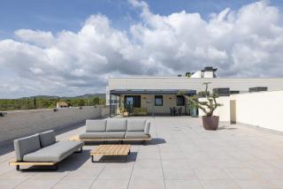 4-Bedroom Apartment with Sea View, Large Terrace and Parking in LAmetlla de Mar - 0