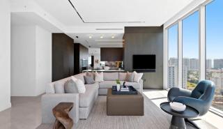 Modern Waterfront Retreat - 5