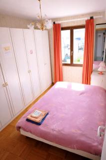 Etablissement commun avec chambre privé tranquille avec jardin a 10 min a pied de la gare de Fleury-les-Aubrais et 2 min d Orléans - 2