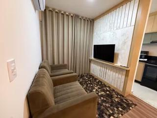 Royal Legacy Exclusive - 9