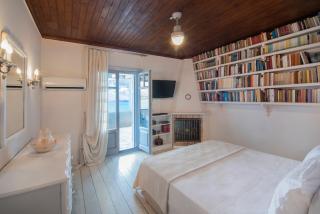 Traditional Seaside Villa in Spetses - 2