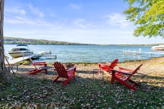 Honeoye Cottage 50' Lakefront Dock FLX - 0