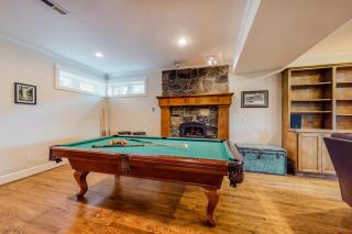 Stunning Bend Home on the Hill with Private Hot Tub City Views & Game Room - 8