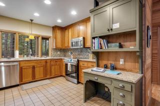 Forested getaway with kitchen stone fireplace pool & private hot tub - 1
