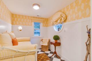 Elegant Home with Game Room Gourmet Kitchen & Deck with Ocean View - 1