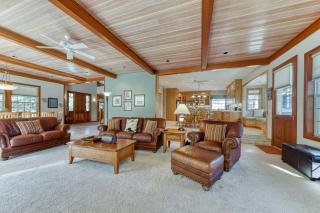 Charming home on golf course with shared pool hot tub & resort amenities - 7