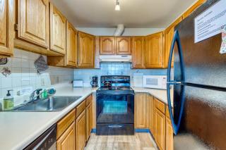 Cute Waterfront Cottage with Private washer&dryer & Wonderful Views of the Bay - 7