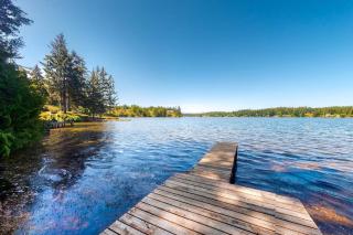 Lakefront dream with private hot tub dock kayaks pedal boat & amazing views - 6