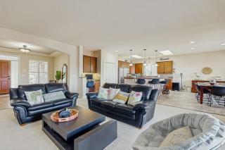 Cozy home with gas fireplace private hot tub & gas grill - in great neighborhood - 6