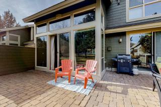 Inviting townhouse with fast WiFi patio & access to pools golf tennis & gym - 9