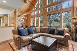 Relaxing golf course-front home with private hot tub firepit & shared pool - 0