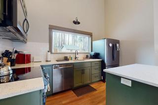 Amazing riverfront cabin with views deck firepit & grill - dog-friendly - 2