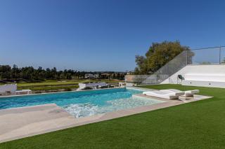 Royal Luxury Apartment with Private Infinity Pool, Hydromassage Area & Fireplace - 8