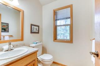 Large Sunriver Home in Quiet Neighborhood with Private Hot Tub & Free SHARC Access - 1