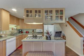 Dog-friendly condo with 6 SHARC passes & great golf course views - 2