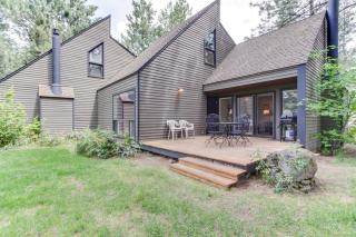 Dog-friendly Sunriver Condo with Great Location & View SHARC Passes - Sunriver - 6