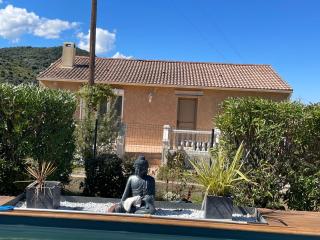 Villa avec piscine entre mer et montagne - 9